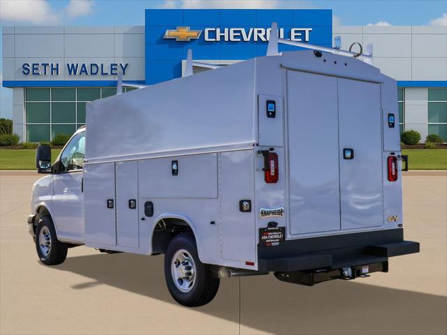 2025 Chevrolet Express Cutaway Work Van