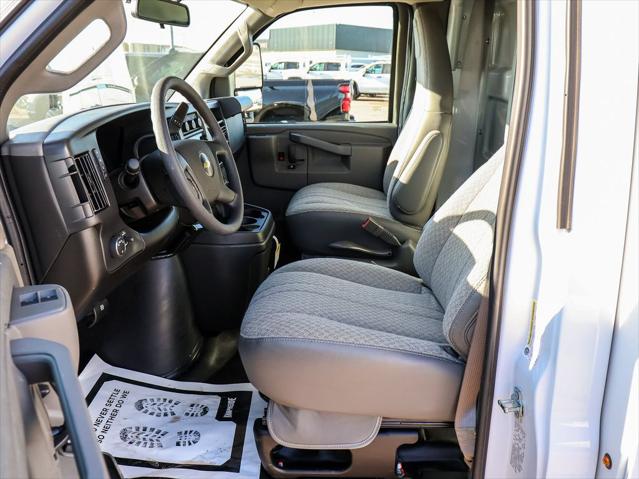 2025 Chevrolet Express Cutaway Work Van