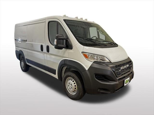 2026 Ram ProMaster Cargo Van Tradesman Low Roof 118" WB w/Pass Seat