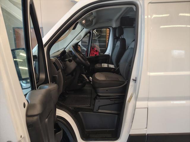 2026 Ram ProMaster Cargo Van Tradesman Low Roof 118" WB w/Pass Seat