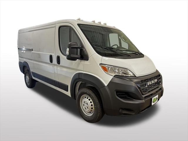 2026 Ram ProMaster Cargo Van Tradesman Low Roof 118 WB w/Pass Seat