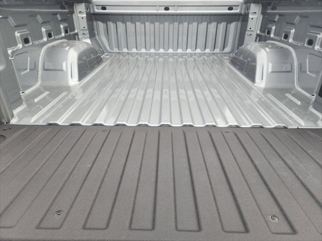 2026 Chevrolet Silverado 1500 4WD Crew Cab Short Bed WT
