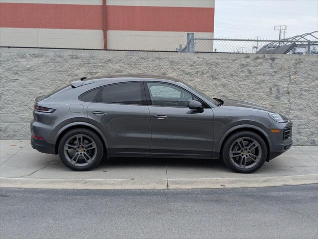 2025 Porsche Cayenne Unknown