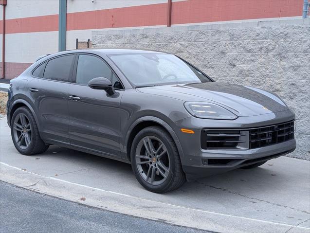 2025 Porsche Cayenne Unknown
