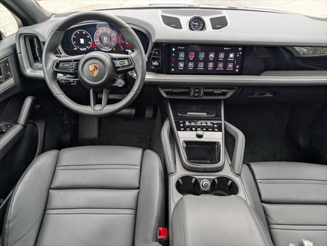 2025 Porsche Cayenne Unknown