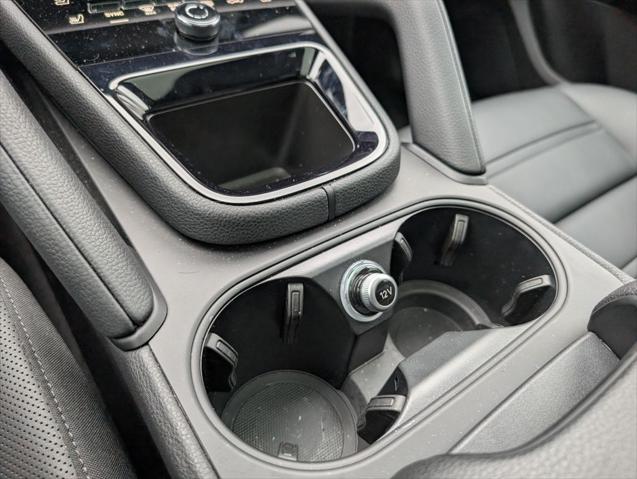 2025 Porsche Cayenne Unknown