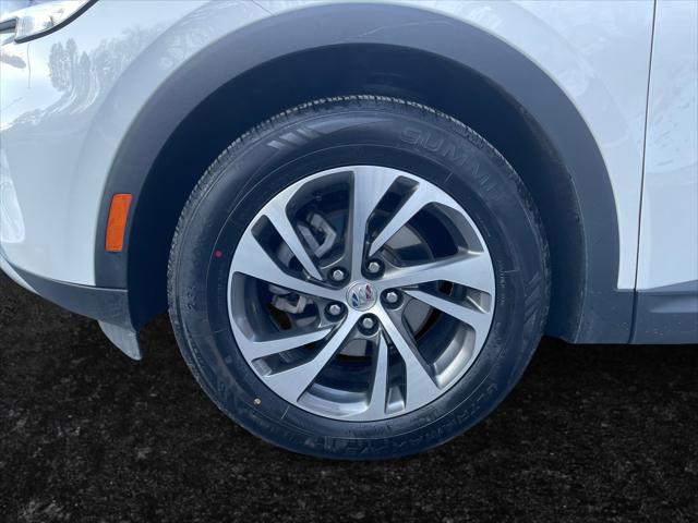 2023 Buick Envision Essence FWD