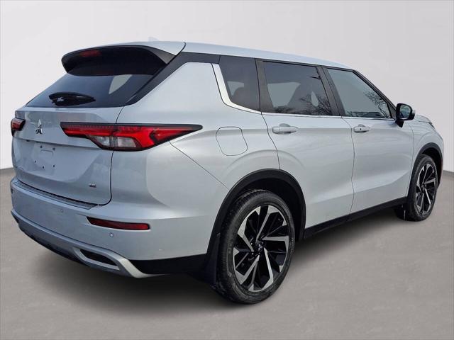 2023 Mitsubishi Outlander SE Black Edition 2WD
