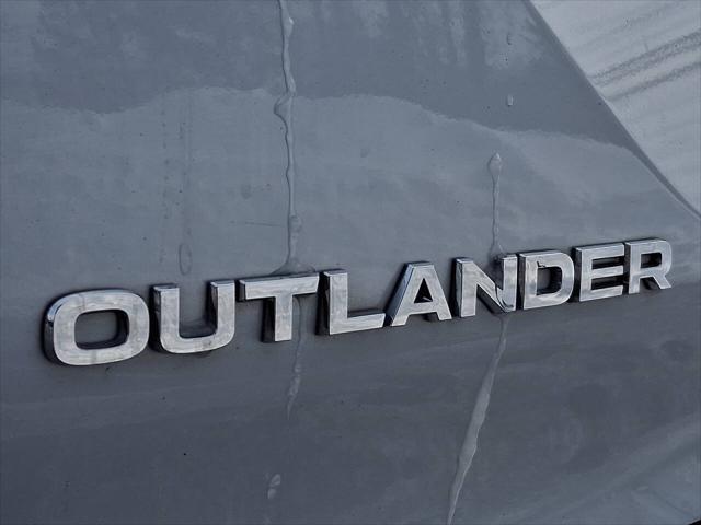 2023 Mitsubishi Outlander SE Black Edition 2WD