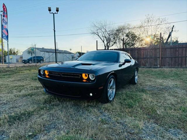 2015 Dodge Challenger SXT