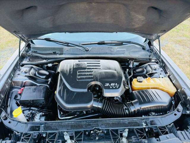 2015 Dodge Challenger SXT