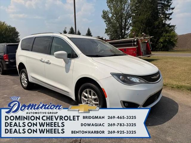 2020 Chrysler Pacifica Touring L for sale in Bridgman, MI