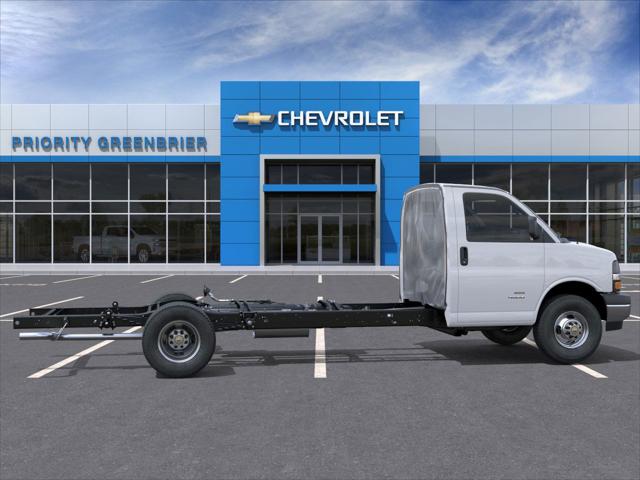 2025 Chevrolet Express Cutaway Work Van
