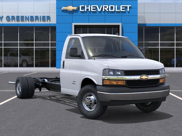 2025 Chevrolet Express Cutaway Work Van