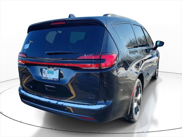 2026 Chrysler Pacifica Limited AWD