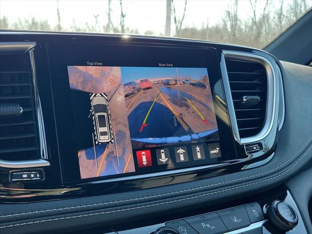 2026 Chrysler Pacifica Limited AWD