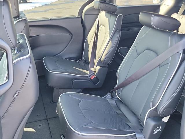 2026 Chrysler Pacifica Limited AWD