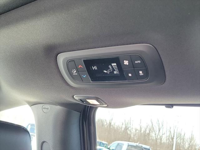 2026 Chrysler Pacifica Limited AWD