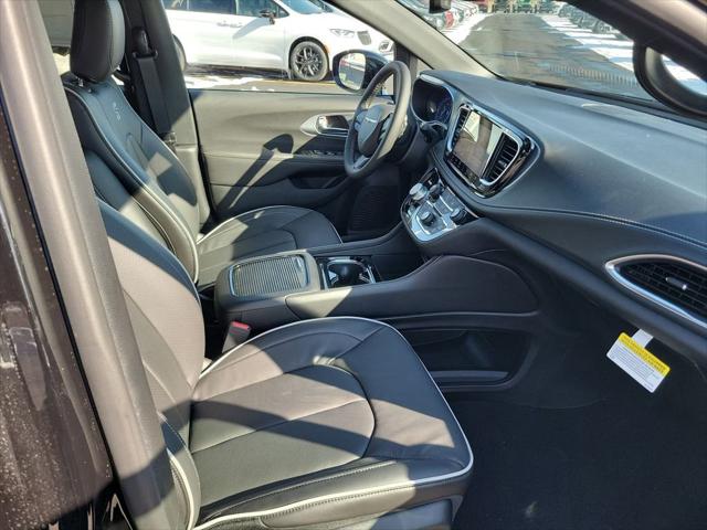 2026 Chrysler Pacifica Limited AWD