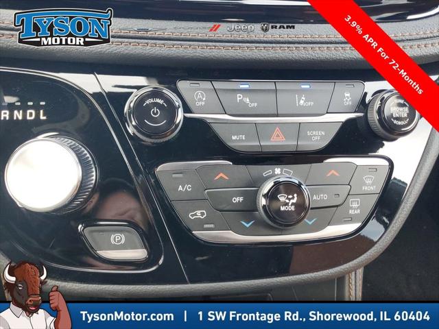 2026 Chrysler Pacifica Pinnacle AWD
