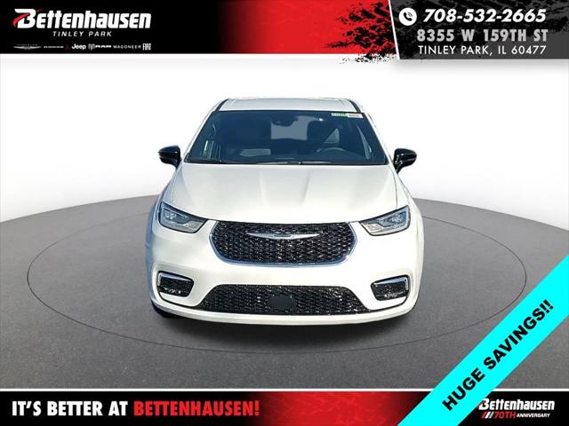 2026 Chrysler Pacifica PACIFICA SELECT AWD