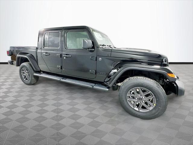 2026 Jeep Gladiator GLADIATOR SPORT S 4X4 2026 Jeep Gladiator GLADIATOR SPORT S 4X4