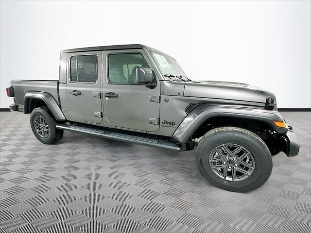 2026 Jeep Gladiator GLADIATOR SPORT S 4X4 2026 Jeep Gladiator GLADIATOR SPORT S 4X4