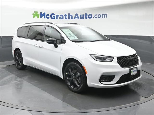 2026 Chrysler Pacifica PACIFICA LIMITED AWD