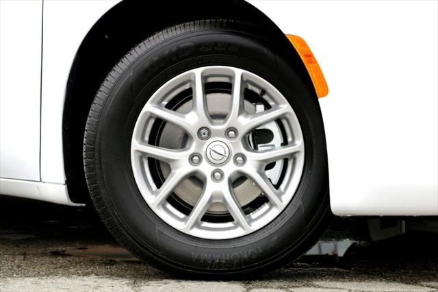 2026 Chrysler Voyager VOYAGER LX