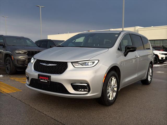 2026 Chrysler Pacifica PACIFICA SELECT AWD