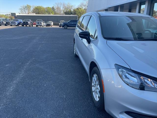 2026 Chrysler Voyager VOYAGER LX