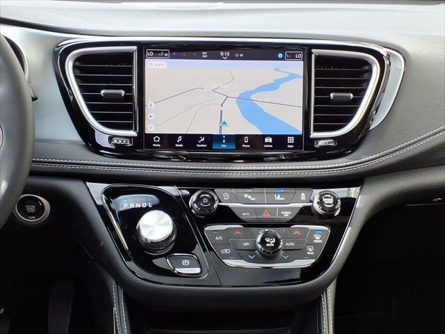 2026 Chrysler Pacifica Limited AWD