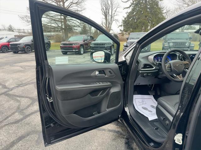 2026 Chrysler Pacifica PACIFICA SELECT AWD 2026 Chrysler Pacifica PACIFICA SELECT AWD