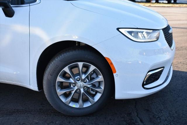 2026 Chrysler Pacifica PACIFICA SELECT AWD