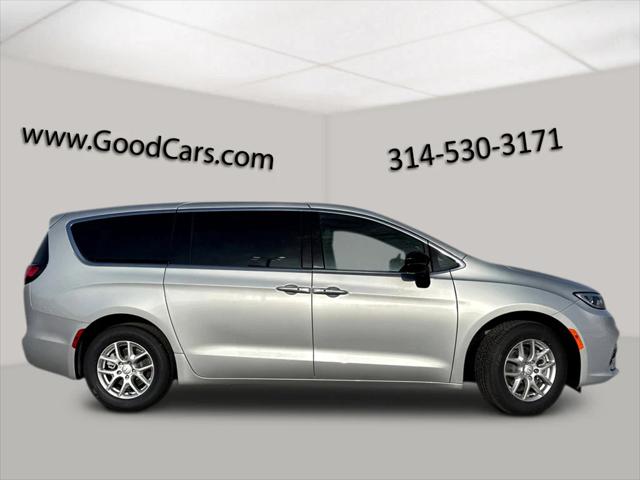 2026 Chrysler Pacifica PACIFICA SELECT