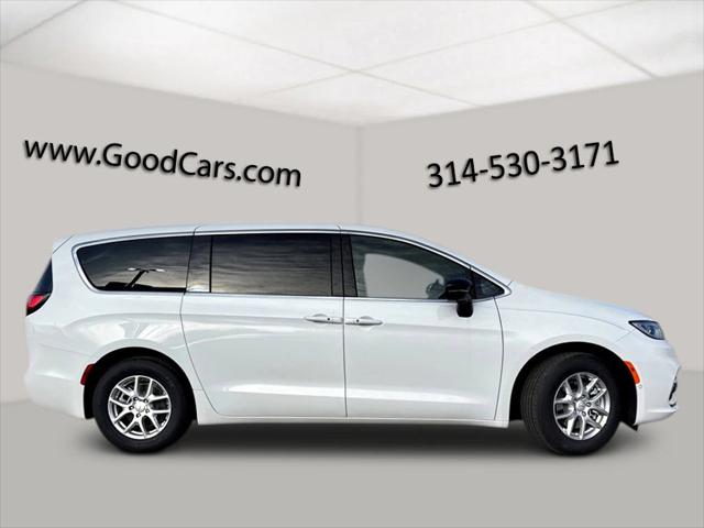 2026 Chrysler Pacifica PACIFICA SELECT