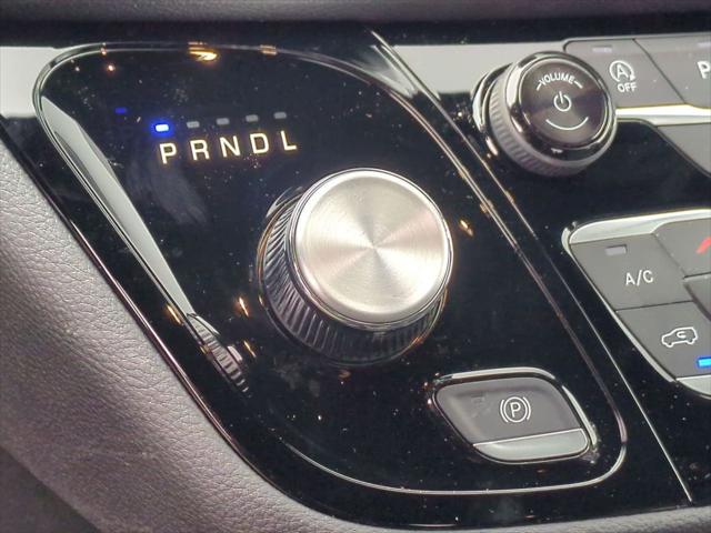 2026 Chrysler Pacifica Select AWD