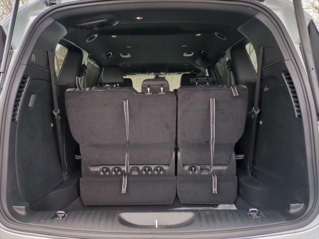 2026 Chrysler Pacifica Select AWD