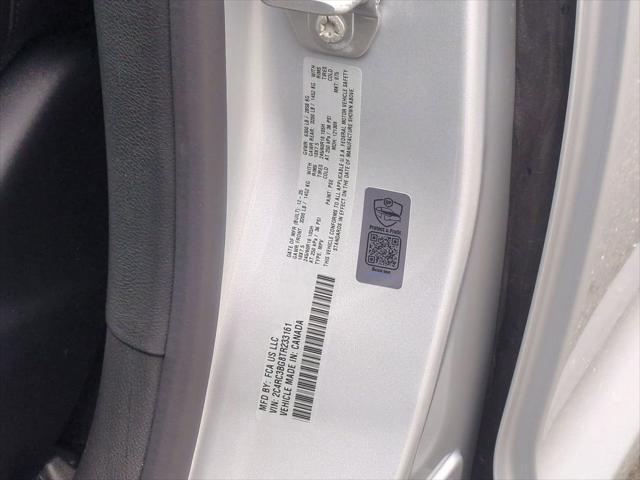 2026 Chrysler Pacifica Select AWD