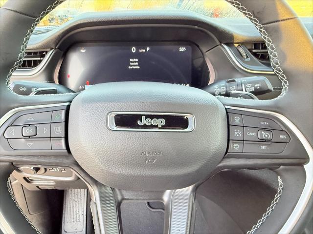 2025 Jeep Grand Cherokee GRAND CHEROKEE ALTITUDE 4X2