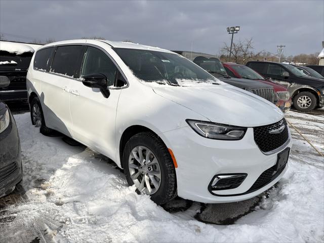 2026 Chrysler Pacifica PACIFICA SELECT AWD