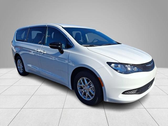 2026 Chrysler Voyager VOYAGER LX