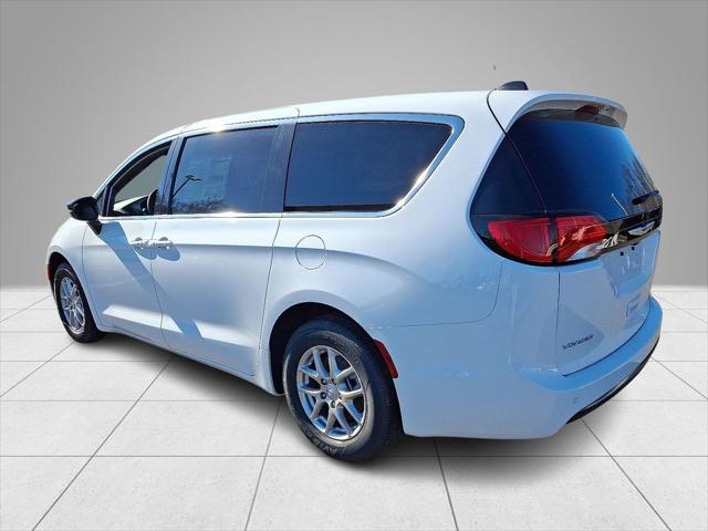 2026 Chrysler Voyager LX