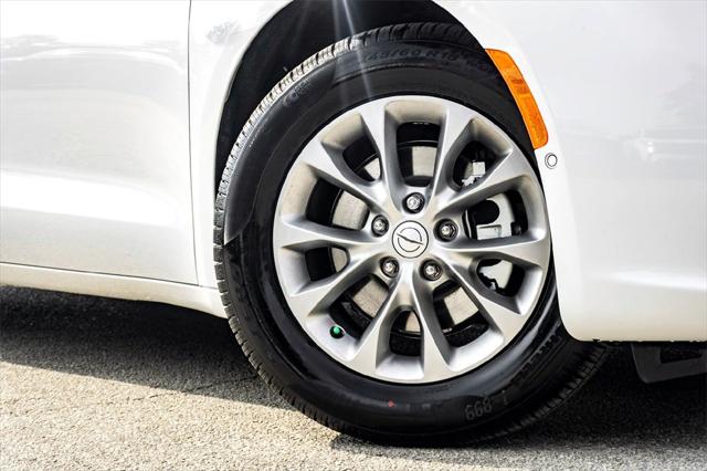 2026 Chrysler Pacifica PACIFICA LIMITED