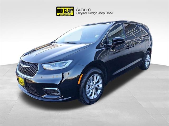 2026 Chrysler Pacifica PACIFICA SELECT AWD