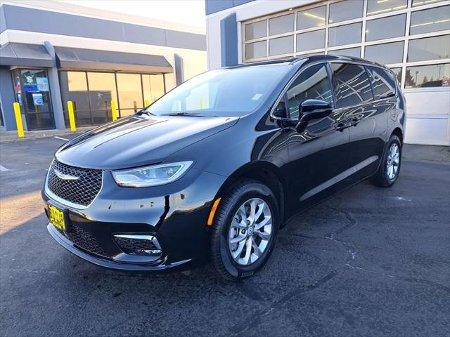2026 Chrysler Pacifica PACIFICA SELECT AWD