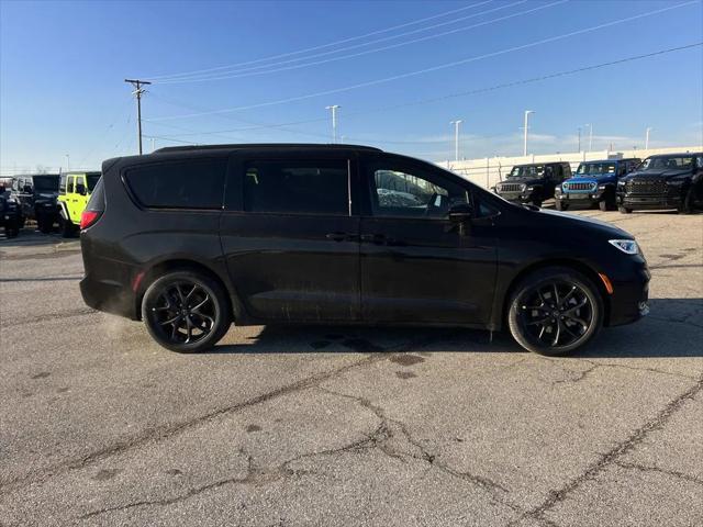 2026 Chrysler Pacifica PACIFICA SELECT AWD