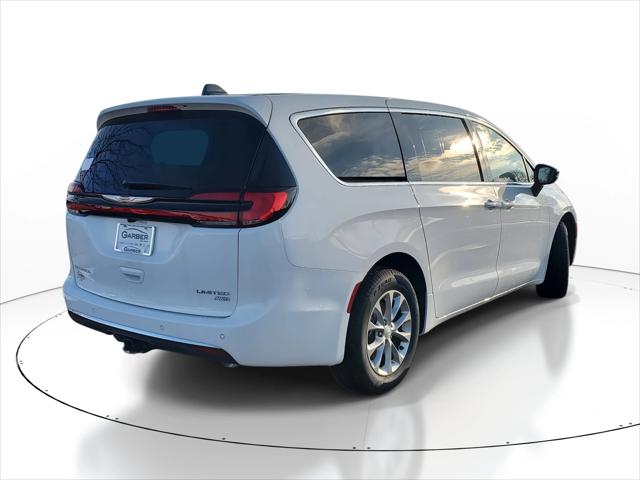 2026 Chrysler Pacifica PACIFICA LIMITED AWD