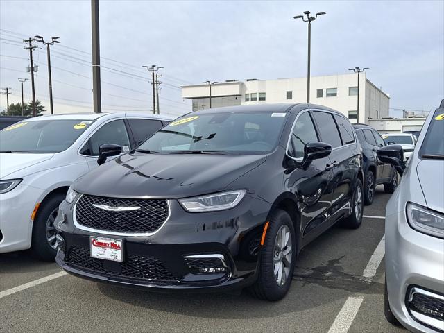 2026 Chrysler Pacifica PACIFICA SELECT AWD