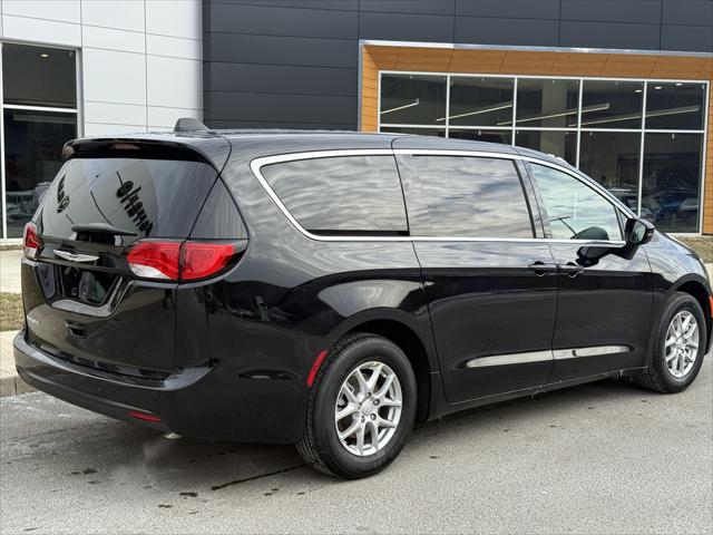 2026 Chrysler Voyager VOYAGER LX